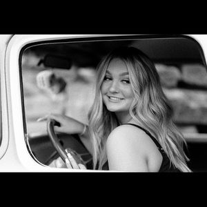 Meet your Posher, Reagan